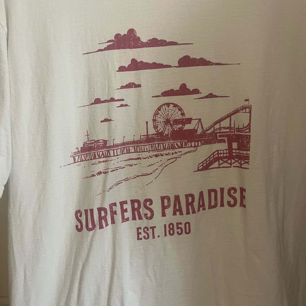 Surfers Paradise White Graphic T-Shirt